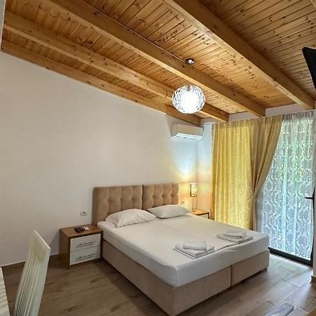 Laura Room'S Saranda Dış mekan fotoğraf