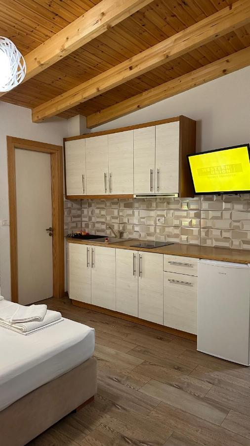 Laura Room'S Saranda Dış mekan fotoğraf